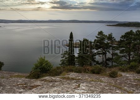Beautiful Vista Of Setting Sun Over Bantry Bay In County Cork, Ireland.