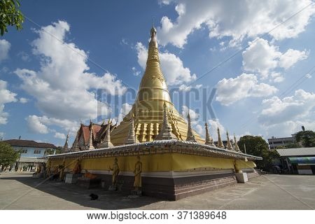 Thailand Mae Sot Wat Chumphon Khiri Temple