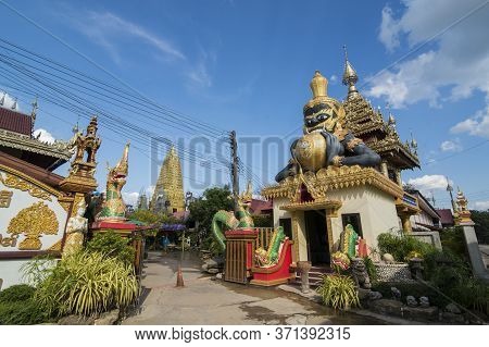 Thailand Mae Sot Thai Unity Temple