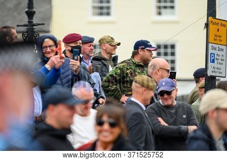 Richmond, North Yorkshire, Uk - June 14, 2020: Counter Protesters At A Black Lives Matter Protest In