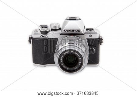 Huettenberg__germany_02_april_2020:  Olympus Om-5 The Olympus Om-d E-m5 Is A Mirrorless System Camer