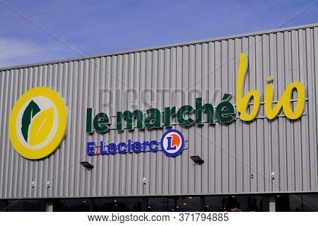 Bordeaux , Aquitaine / France - 11 07 2019 : E.leclerc Le Marche Bio Leclerc Fresh Healthy Bio Fruit
