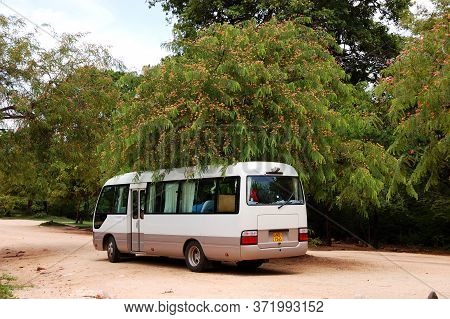 Polonnaruwa - October 16: The Bus For Tourists Transportation Is Near Rankoth Vehera Stupa In Polonn