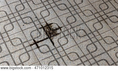 Engine Oil Leakage On Image & Photo (Free Trial) | Bigstock