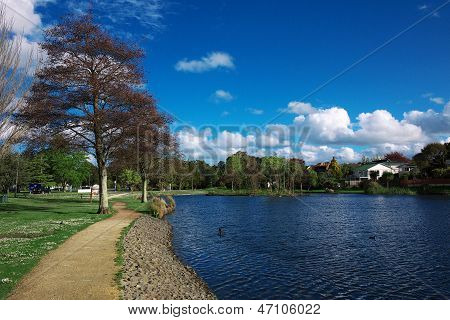 See mit Joggingpfad