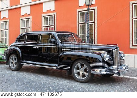 Budapest, Czech Republic - June 22 2018: A Luxury Car Zis-110 Parked In A Street Of Castle Hill. Pro
