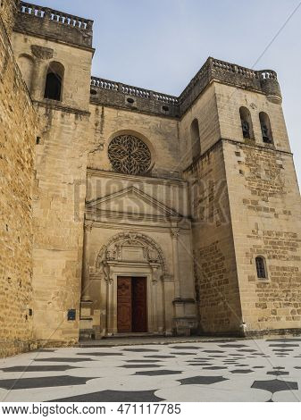 Grignan Castle - Grignan Castle Is A 12th-century Castle Built On A Rocky Outcrop Overlooking Grigna