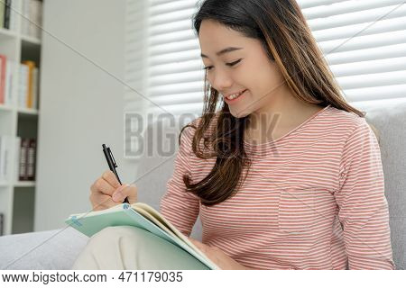Inspiration, Writer, Writing ,creative ,recreation For Imagine, Beautiful Asia Attractive Young Woma