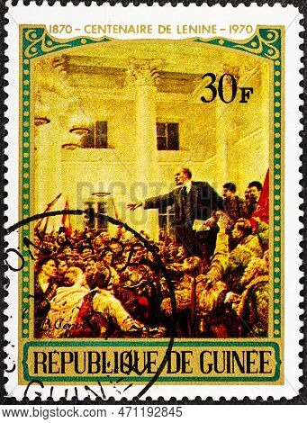 Republic Guinee - Circa 1970: Stamp Printed In The Republic Guinee Shows Lenin - The Founder Of The 