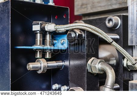The Working Area Of Cnc Multiform Spring Coiling Machine Close Up