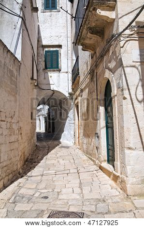 Vicolo in Ceglie Messapica. Puglia. Italia meridionale.