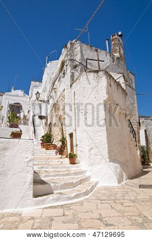 Vicolo in Ceglie Messapica. Puglia. Italia meridionale.