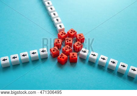 Investor Escape. Stocks Market Crash, Investor Flight. Crisis. Sanctions. Withdrawal Of Investment A