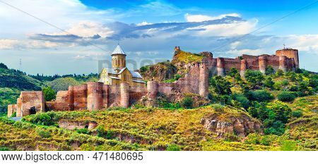 Picturesque Landscape Of The Ancient Narikala Fortress In The City Of Tbilisi In Sunny Day, Georgia