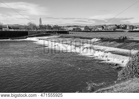 Trews Weir On The River Exe In Exeter