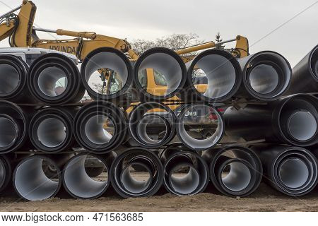 Poland, Ostrowiec Swietokrzyski February 18, 2023 At 14:55 . A Powerful Hyundai Excavator Visible Th