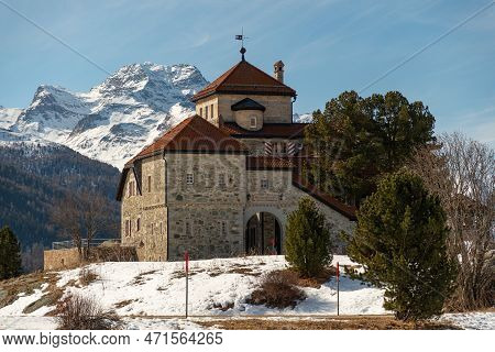Silvaplana, Switzerland, February 21, 2023 Historic Old Castle Crap Da Sass At The Lake Of Silvaplan