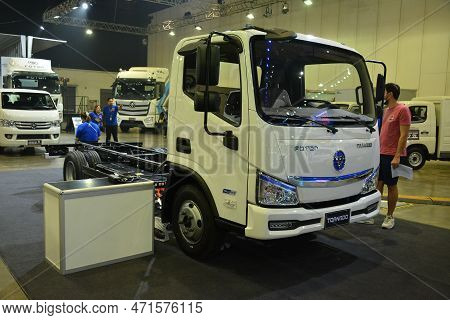 Pasay, Ph - Feb 11 - Foton Tornado Bare Chassis Truck At Foton Big Show On February 11, 2023 In Pasa