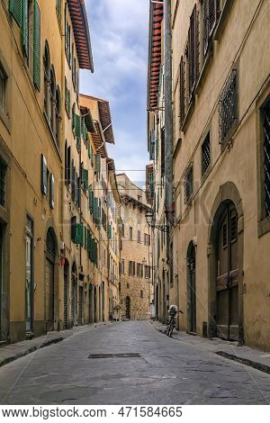 Gothic Buildings On A Narrow Street In Centro Storico Of Florence, Italy