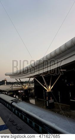 Bangalore,karnataka,india-october 26 2022: Interior Architecture Of Within The Pemises Of Sir M Visv