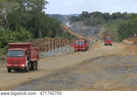 Ilheus, Bahia, Brazil - May 23, 2022: Construction Work On The Ba 649 Highway Linking The Municipali