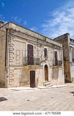 Vicolo. Ceglie Messapica. Puglia. Italia.