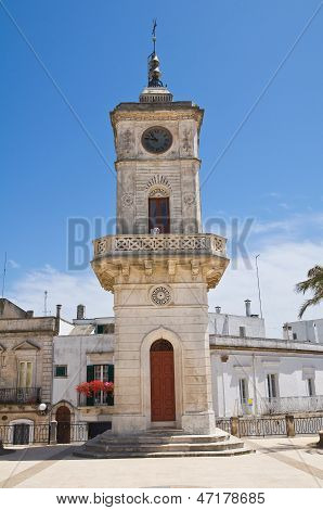 Torre dell'orologio. Ceglie Messapica. Puglia. Italia.
