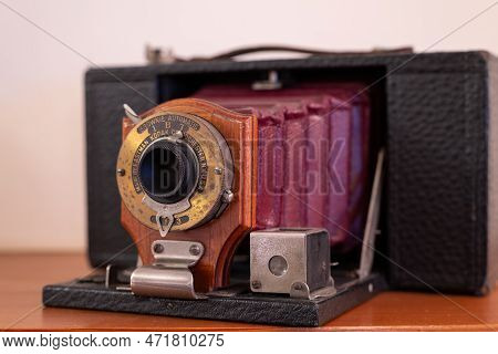 Number 2 Folding Brownie Camera Model A
