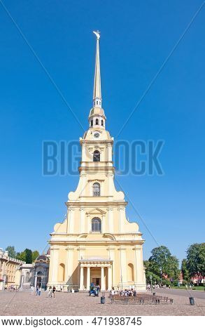 St. Petersburg, Russia - August 15 , 2022: Peter And Paul Fortress On Zayachy Island. . High Quality