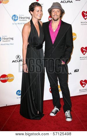 Tristan Prettyman, Jason Mraz at the MusiCares Tribute To Barbra Streisand, Los Angeles Convention Center, Los Angeles, CA. 02-11-11