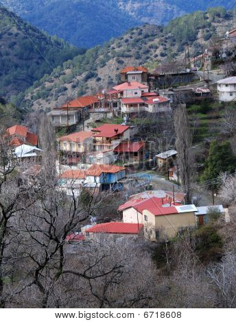 Mountain Village, Kypr Lemithou