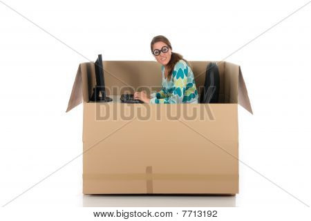 聊天框的女人计算机