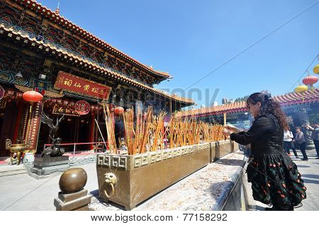 Hong Kong People Visit The Wong Tai Sin Buddhist Temple To Pray In Hong Kong