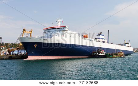 Roro Ship