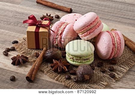 makaroons and spices
