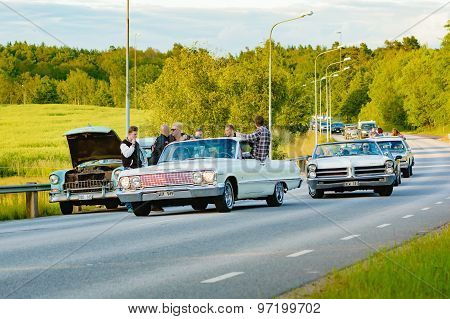 Car Breakdown And Chaos