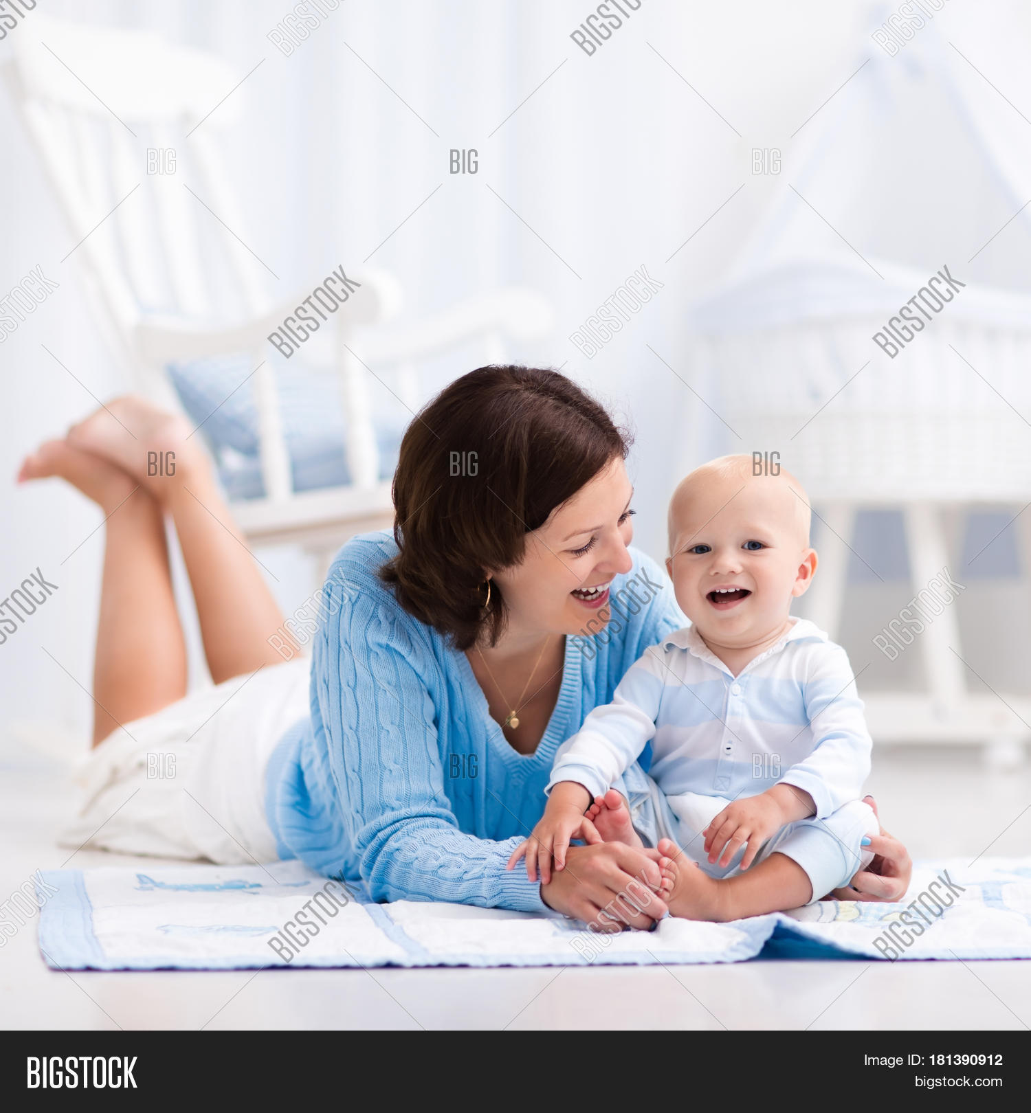 baby floor bassinet