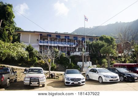 Travelers People Stopping Car At Parking Of Jaopooluongupathum School For Visit And Travel At Doi Pu