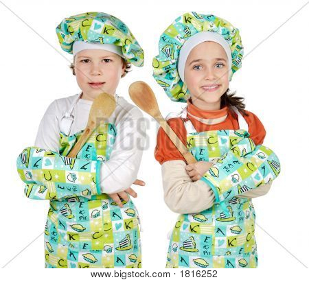 Jungen und Mädchen lernen Cook