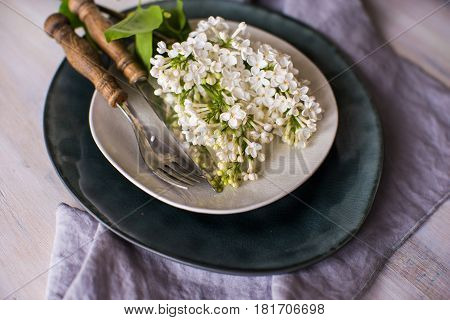 Spring Table Setting With White Lilac