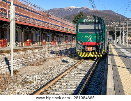 Luino, Varese, Italy - January 28, 2019: Trenord Locomotive At Luino Railway Station, Is A Border Ra