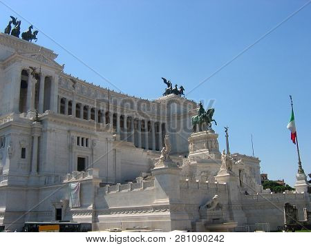 Vittoriano, Monument To King Victor Emmanuel Ii, 
The Unifier Of Italy, Rome, Europe.