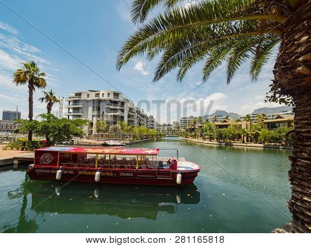 Cape Town, South Africa -dec 14, 2018. Citysightseeing Harbour Cruise Boat At The V&a Waterfront, In