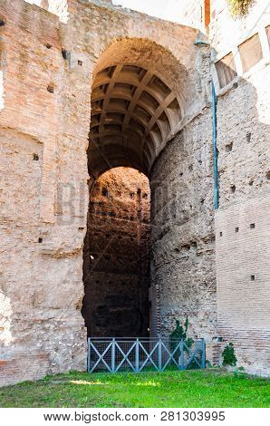 Rome, Italy - November 17, 2018: Arches Gallery Hall In Domus Severiana Which Is The Modern Name Giv
