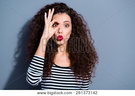 Close-up Portrait Of Her She Nice Cute Glamorous Attractive Lovely Cheery Cheerful Wavy-haired Lady 