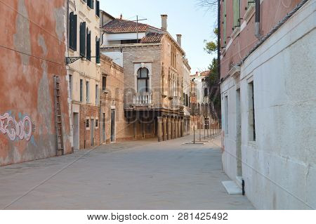 Lovely Venetian Style Balcony On Terra Saloni Street In Venice. Travel, Holidays, Architecture. Marc