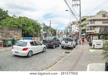 Bombinhas - Sc, Brazil - December 23, 2018: Street Of Bombinhas During Summer, Avenida Vereador Mano