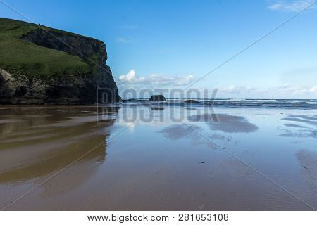 Sweeping Vista Of Mawgan Porth Beach, North Cornwall, England