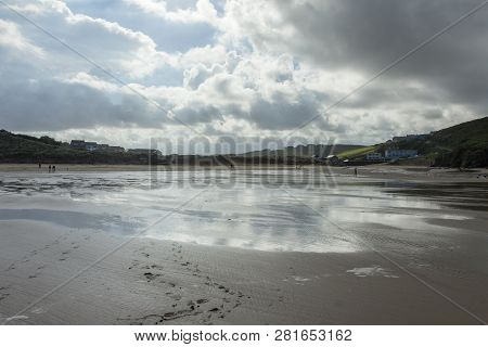 Sweeping Vista Of Mawgan Porth Beach, North Cornwall, England