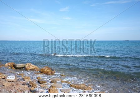 Daytime Seaside View In Thailand,chong Samaesarn Is A Popular Tourist Destination.